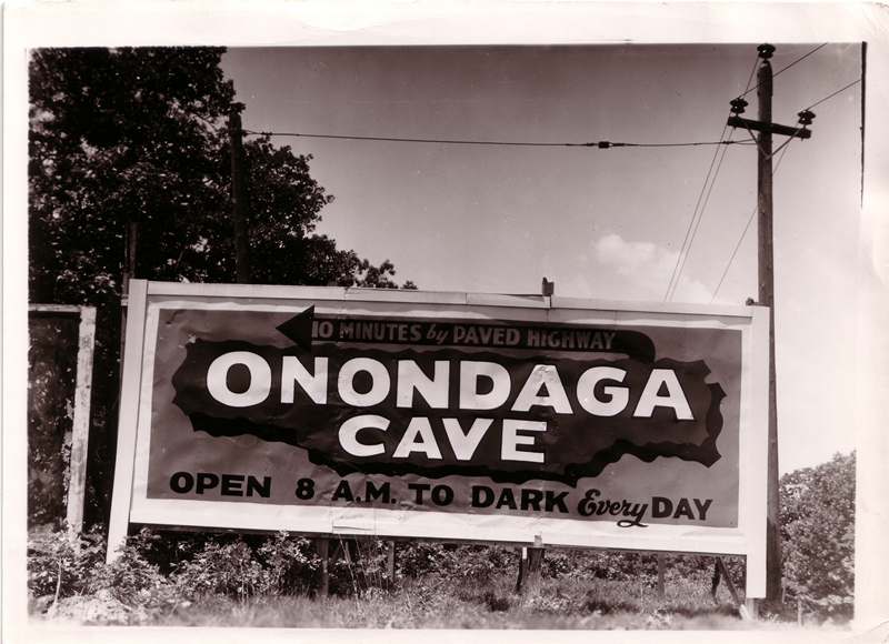 A sign saying Onondaga Cave